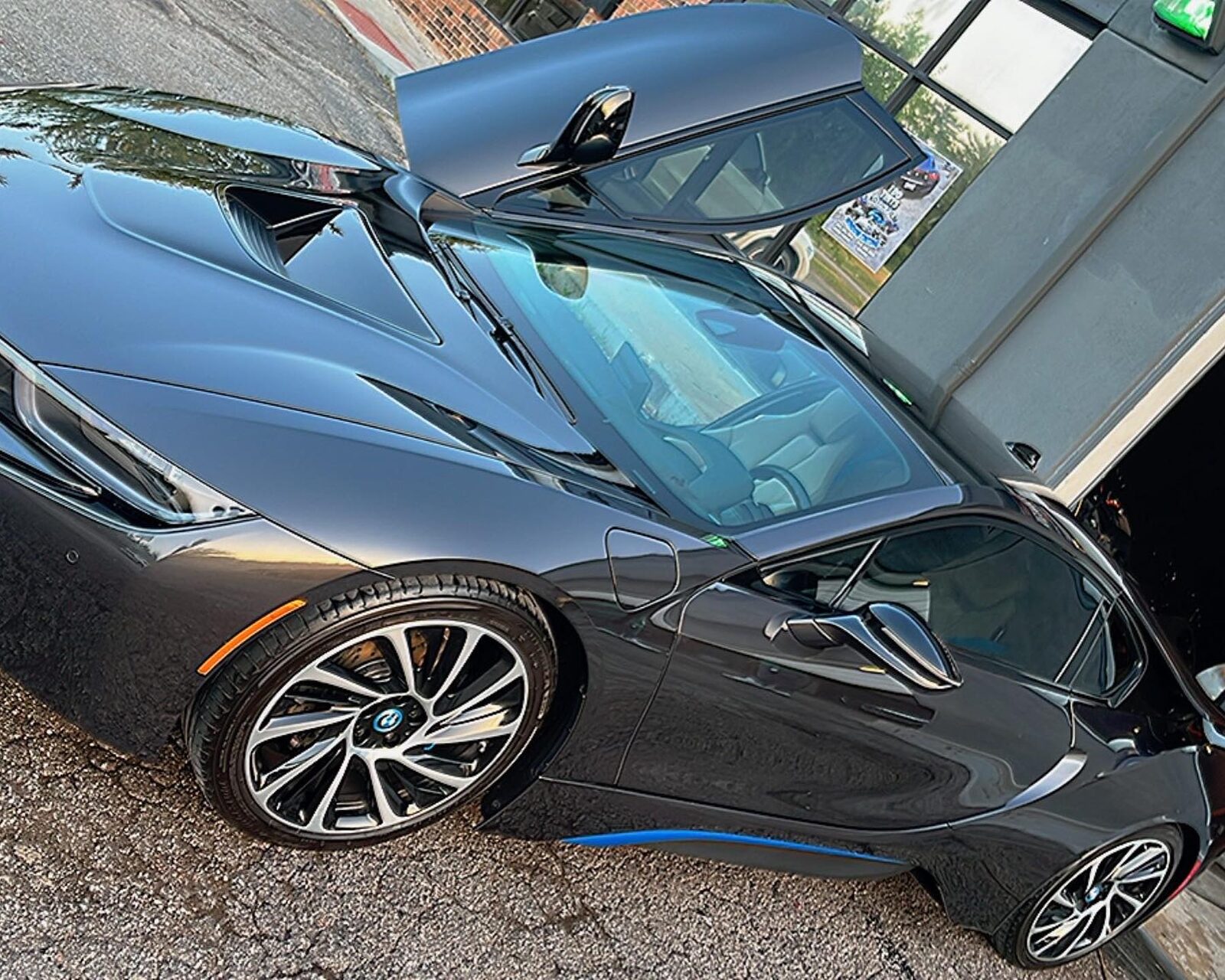 Black i8 • Limo Rear